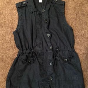 Black cargo vest